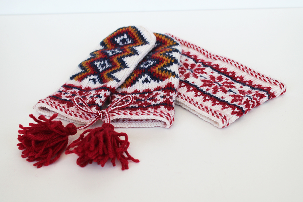 Strikking: samiske votter og pannebånd med samisk mønster