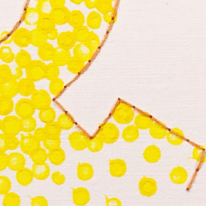 Nærbilde av pointillismemotiv i gult og kontur med attersting, tegnet &.