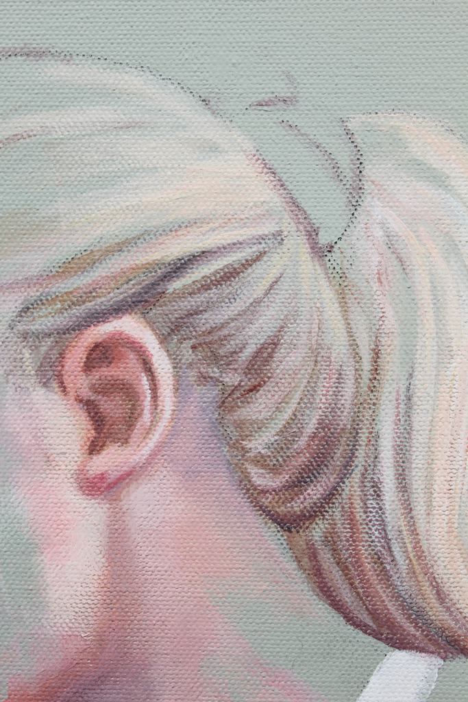 Nærbilde med detalj av hår og øre
