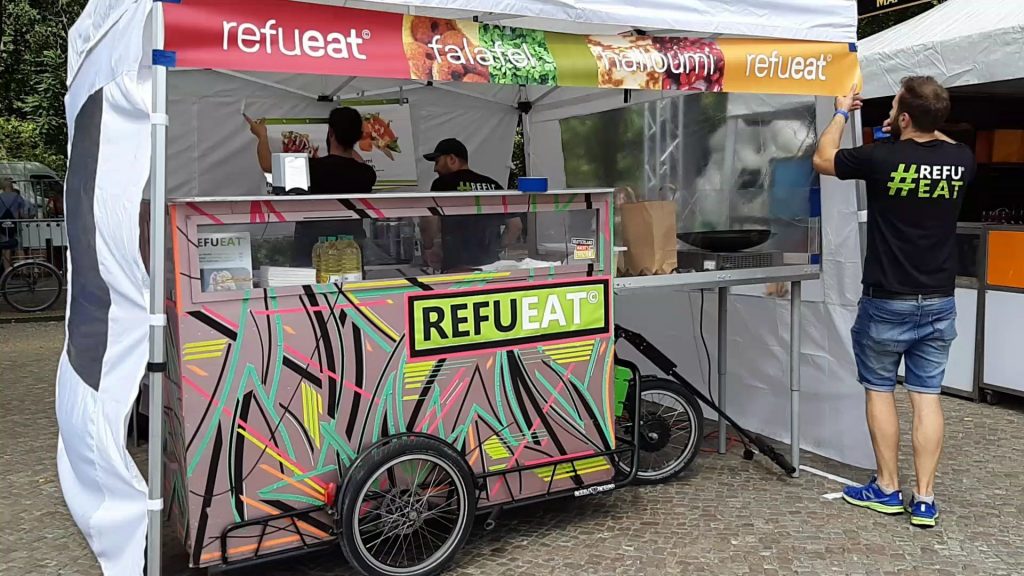 At the destination, the bicycle trailer is converted into a kitchen stall. Credit: German F2Gather team