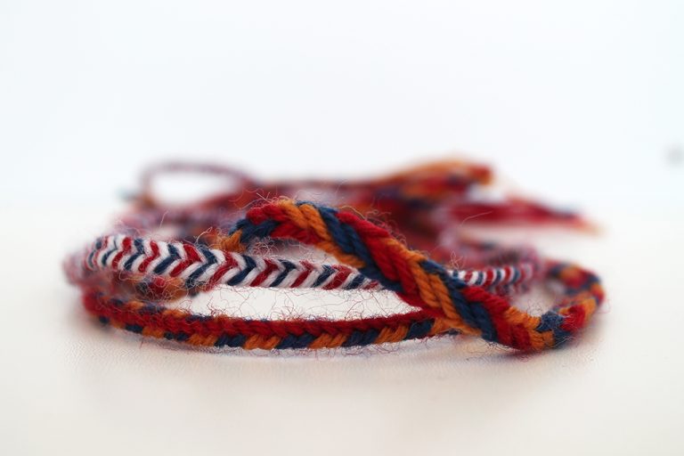 Veske med samisk inspirert dekor. Duodji i Kunst og håndverk – coMA-20